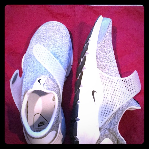 Nike Shoes - Nike slip on tennis shoes